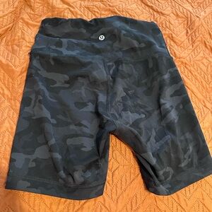Lululemon wunder under shorts